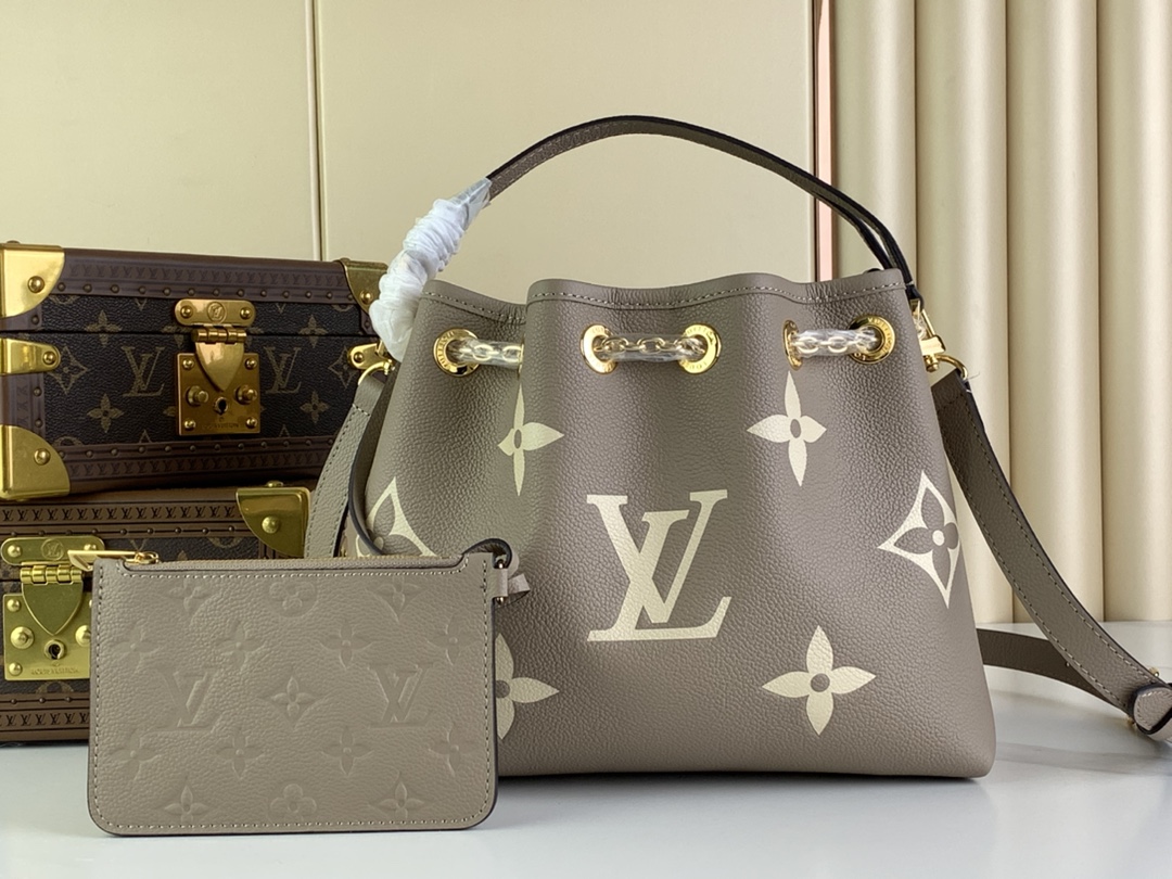 Louis Vuitton Bucket Bags